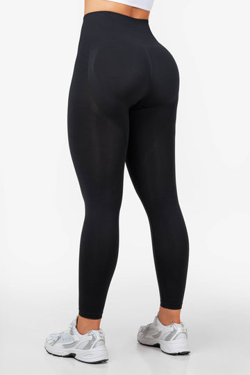 Famme - Women's Sportswear, outdoor and loungewear for the Gym, Yoga,