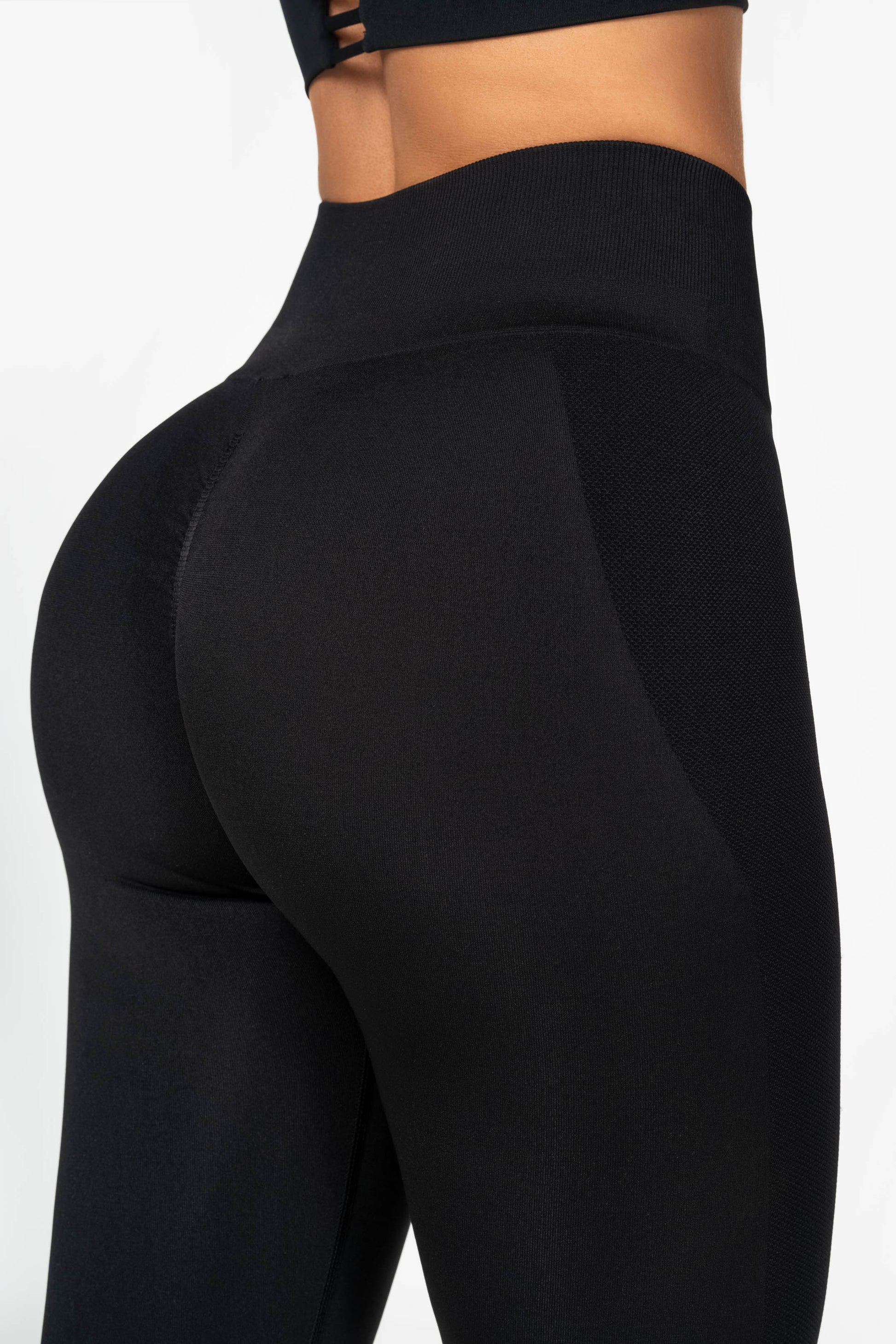 Black Rise Leggings – Famme